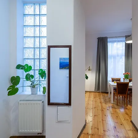 Heart And Soul, Gorgeous Two-bedroom In The Center! Apartment *